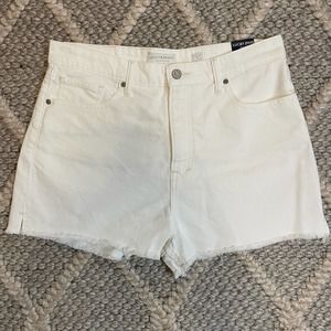 NWT! LUCKY BRAND Lucky Pins White Jean Short Frayed Hem